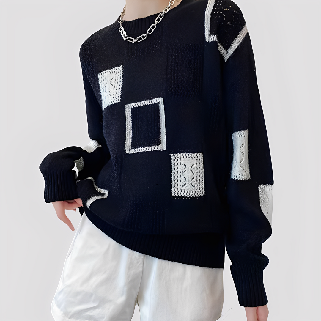 Pulôver feminino confortável Christal. Blusa de inverno moderna para mulher, estilo casual elegante com cores neutras.
