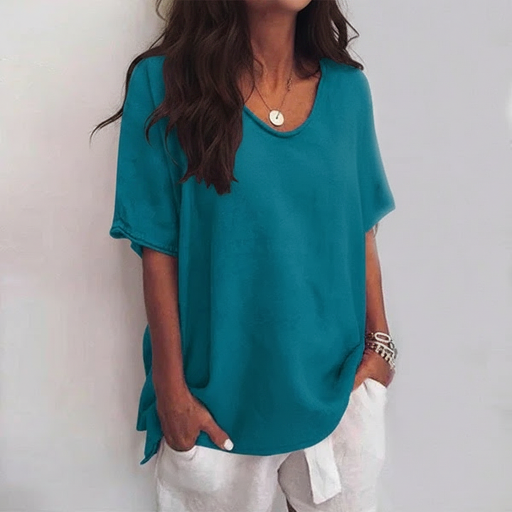 Moda feminina: camiseta Aurora casual, gola redonda, uma blusa básica e versátil para o verão.