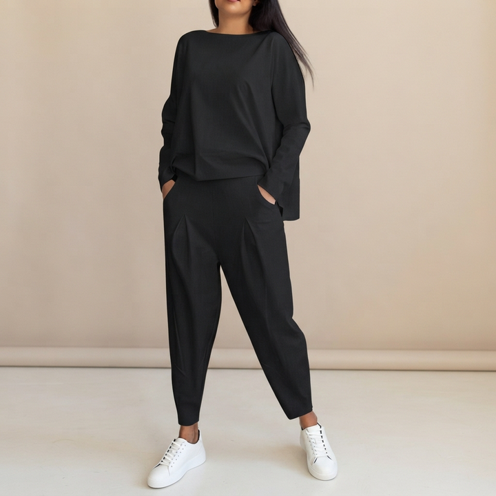 Look de verão com conjunto feminino casual elegante. Blusa e calças soltas para um estilo diário versátil.