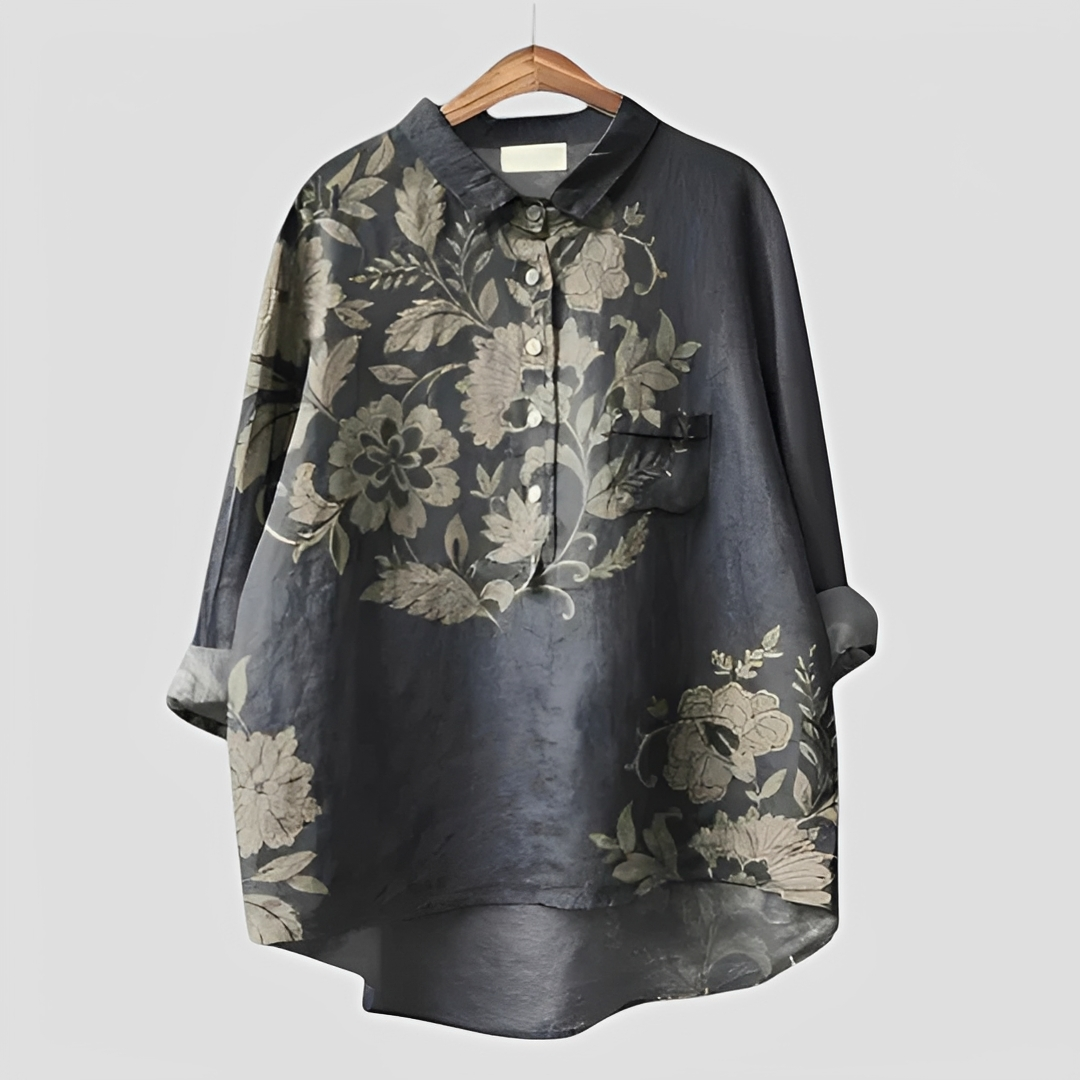 Blusa feminina cinza fluida e versátil, com botões, ideal para moda casual e roupa de trabalho.