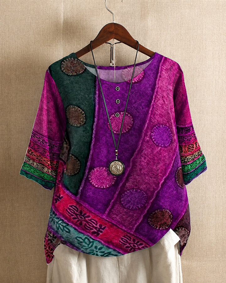 Blusa feminina Ferlisha de verão. Modelo solto com conforto e estilo casual, essencial para moda versátil.