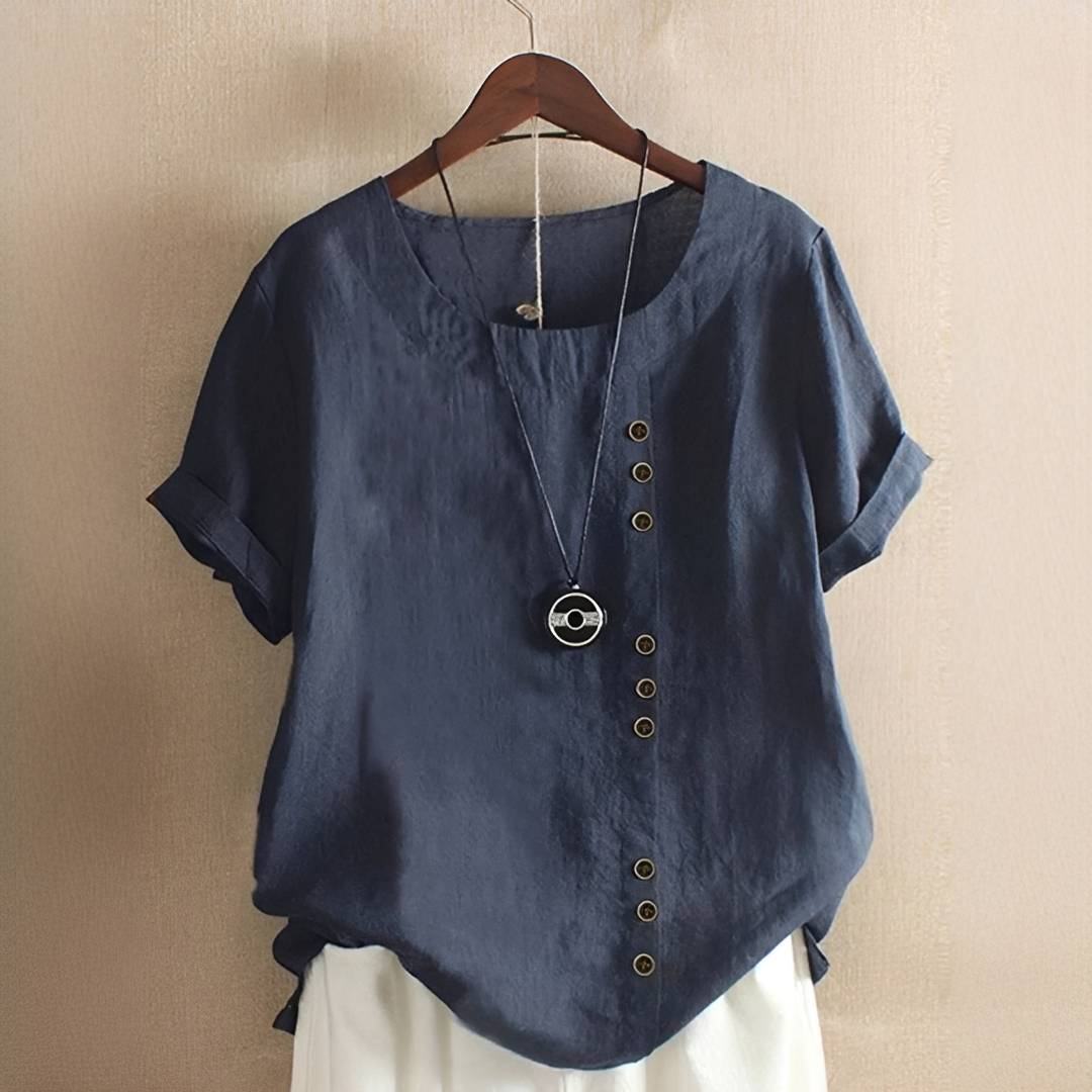 Blusa feminina Noelle, caimento solto, cores variadas e tamanhos grandes. Look casual de verão com botões.