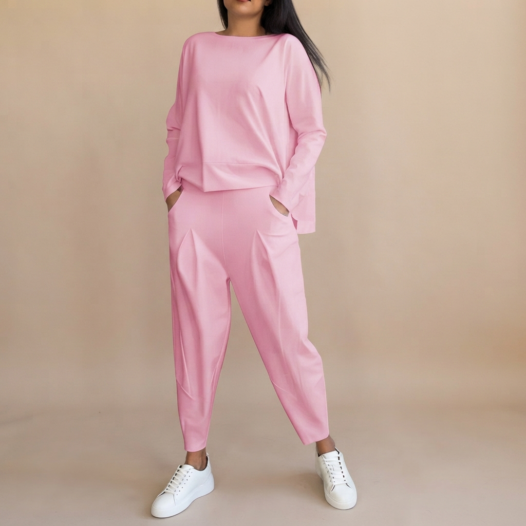 Conjunto feminino casual e elegante. Blusa e calças soltas para um look confortável de verão. Estilo diário.
