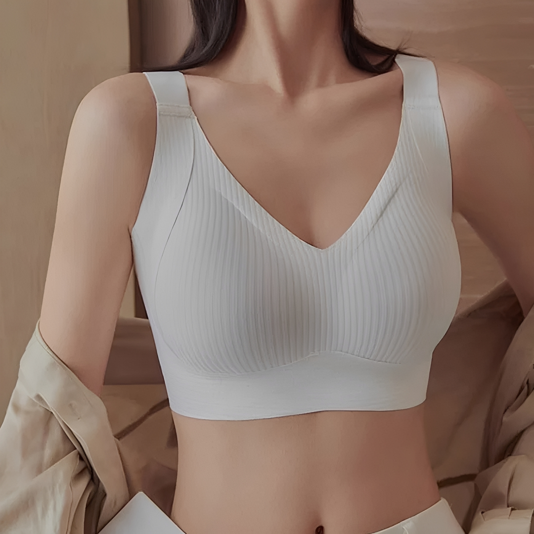Sutiã push up sem aro preto, feminino e confortável. Lingerie básica para o dia a dia.