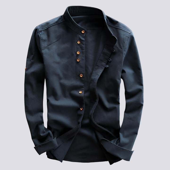 Confortável camisa masculina casual slim azul escuro, moda moderna para o dia a dia.