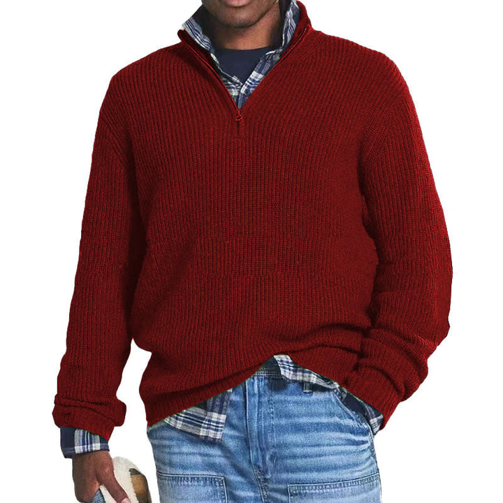 Detalhe do suéter masculino Charlton. Textura suave, design confortável. Pulôver aquecido, perfeito para o inverno casual.