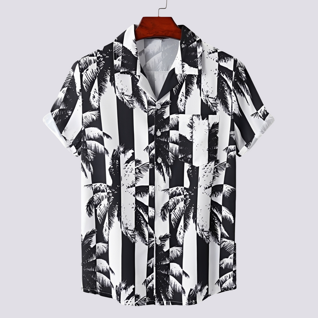 Camisa havaiana masculina de manga curta, estampa tropical vibrante. Roupa casual e elegante para moda masculina de verão.
