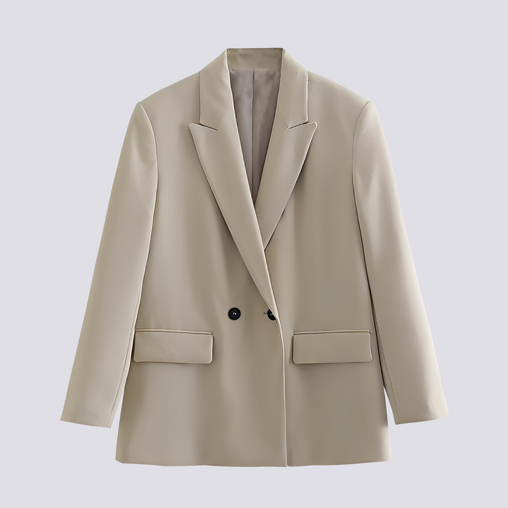 Blazer feminino oversized casual. Estilo moderno para o dia a dia, combina com jeans e tênis, tendência de moda.