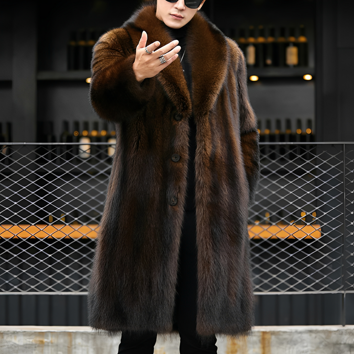 Casaco masculino longo e elegante para inverno rigoroso. Agasalho versátil em preto, ideal para estilo social ou casual.
