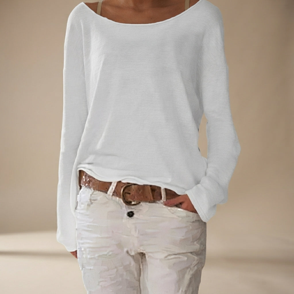 Camisa feminina versátil de corte solto, ideal para looks elegantes e casuais do dia a dia.