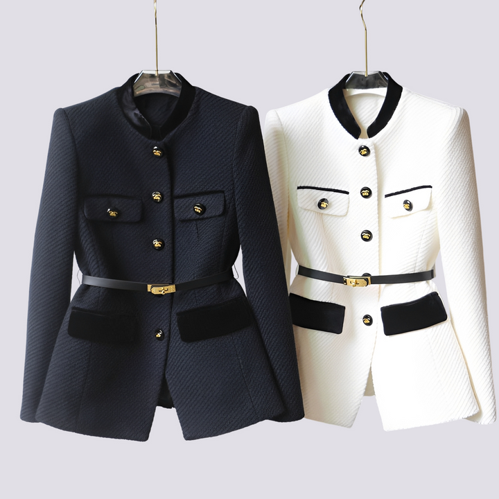 Jaqueta feminina elegante slim, ideal para roupa de trabalho e moda executiva. Casaco formal preto com caimento perfeito.