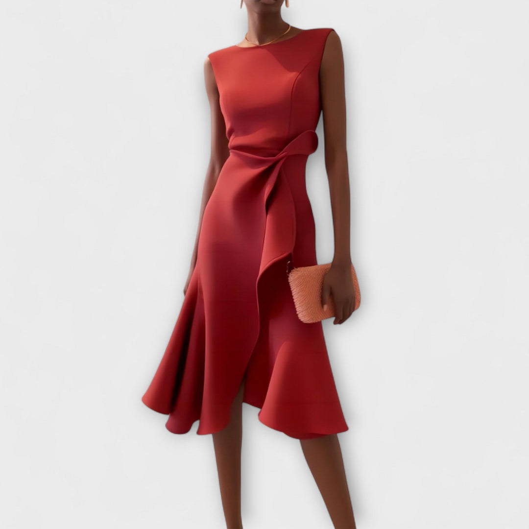 Vestido midi feminino elegante drapeado, com design assimétrico moderno, ideal para festas e ocasiões especiais.