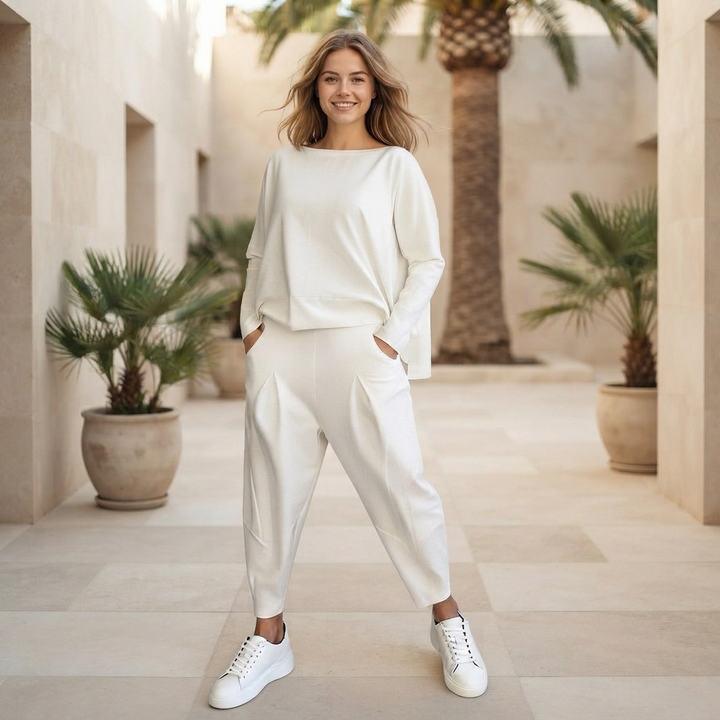 Conjunto feminino casual elegante: blusa gola redonda e calças soltas. Moda feminina confortável para verão.