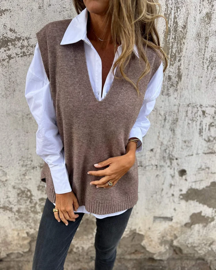 Colete feminino casual chique, perfeito para um estilo moderno. Vestuário versátil que oferece conforto e elegância.