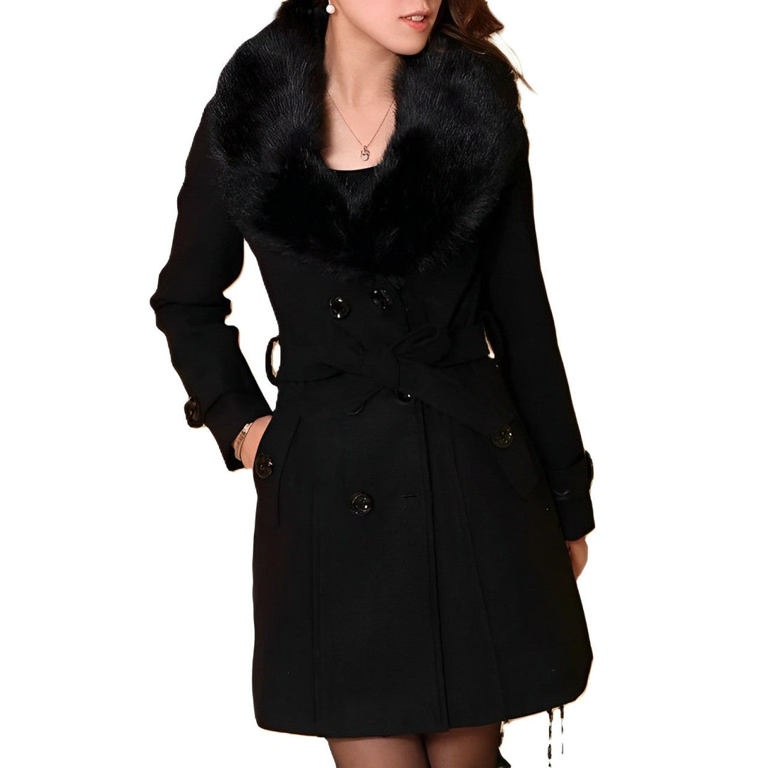 Casaco feminino elegante para inverno. Silhueta moderna, proporciona calor e estilo. Agasalho essencial para moda mulher.