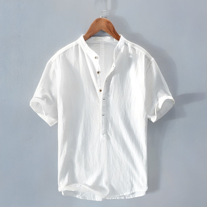 Roupa masculina: Camisa casual de manga curta para o verão, com conforto e estilo moderno para o dia a dia.