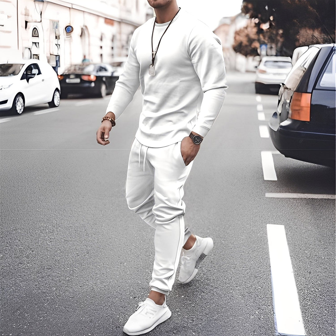 Conjunto masculino elegante de calças, agasalho para conforto e estilo. Moda masculina casual e versátil.