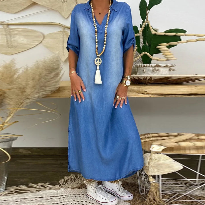 Vestido longo feminino casual, tendência em moda. Fenda lateral adiciona charme e conforto para o dia a dia.