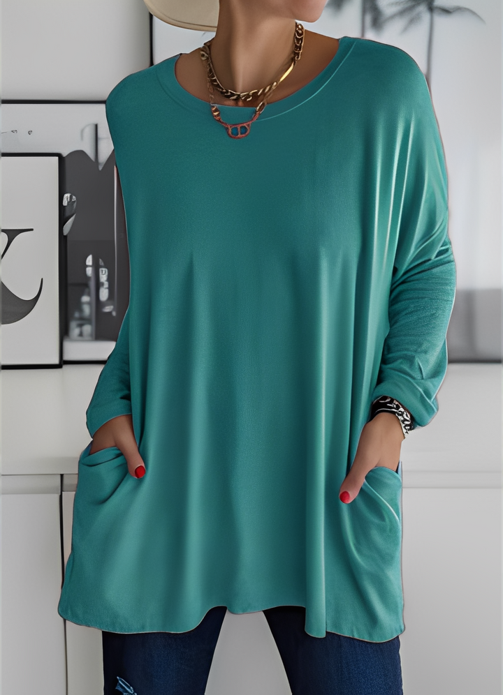 Roupa casual: suéter feminino solto e confortável para o dia a dia. Peça versátil para outono/inverno.