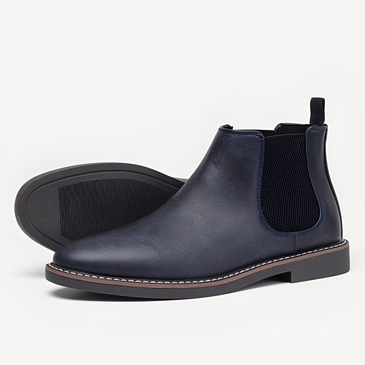 Botas Chelsea masculinas Clifton: calçado versátil, ideal para looks casuais e formais com elegância.