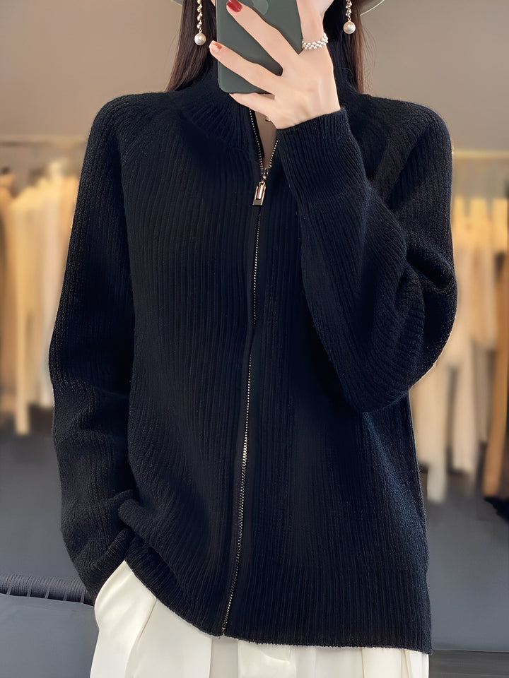 Agasalho feminino Brylee prático com zíper e capuz. Roupa de inverno/outono, leve e confortável para moda casual.