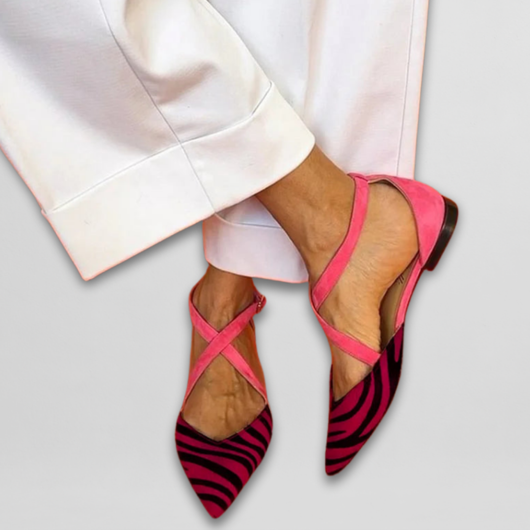 Calçado feminino: sapatilhas bailarinas de verão com estampa zebra. Estilo casual e muito conforto.