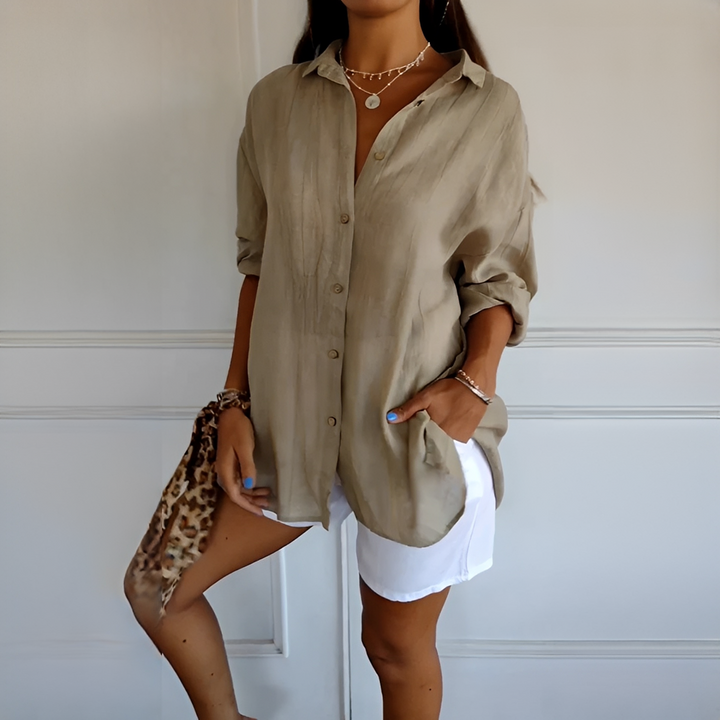 Moda feminina: camisa de verão elegante, design simples para conforto máximo no calor. Peça casual.