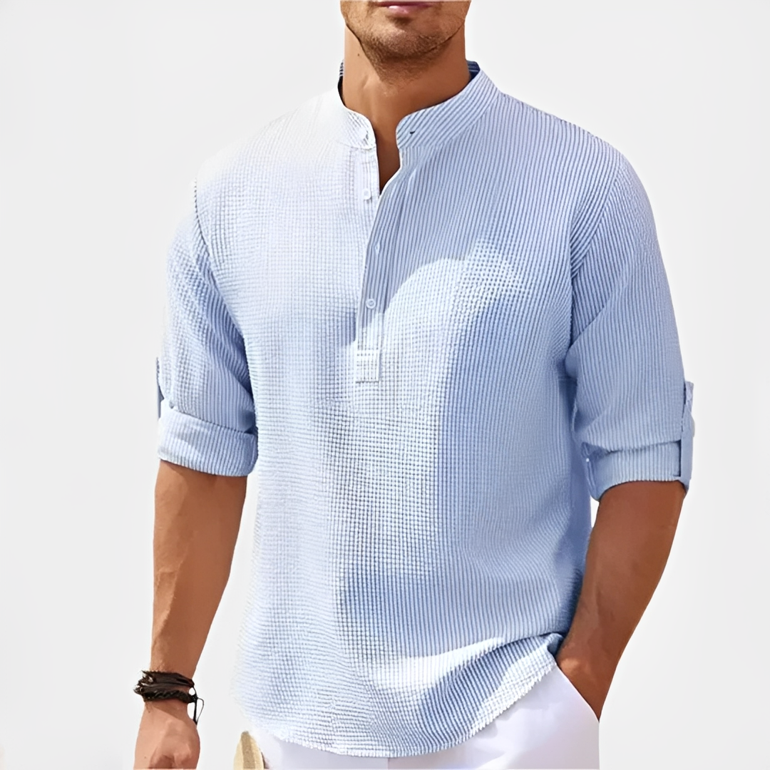 Camisa casual masculina de verão, mangas longas e corte slim fit, oferecendo estilo e conforto.