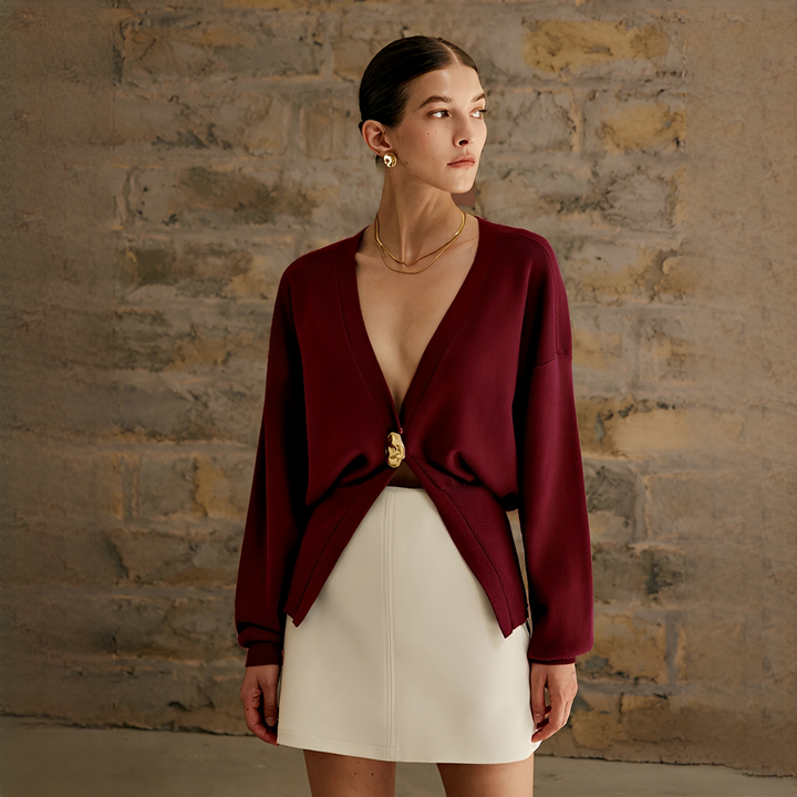 Cardigan feminino confortável de manga longa, ideal para todas as estações e tendências da moda.