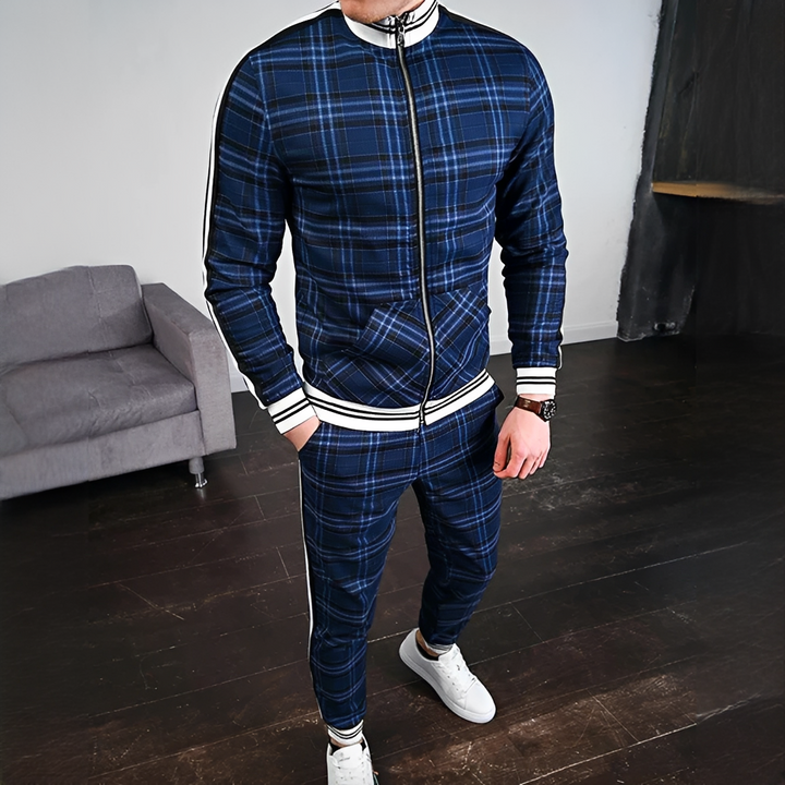 Look masculino elegante com conjunto de duas peças para outono/inverno. Roupa confortável e estilosa.