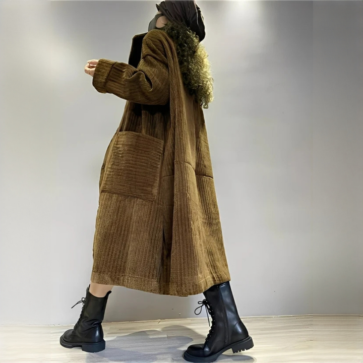 Casaco feminino Alethea, agasalho de inverno casual. Conforto e estilo para os dias frios, ideal para diversas ocasiões.