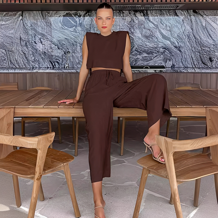 Calças de perna larga e top feminino para verão. Conjunto casual e elegante, perfeito para dias quentes.