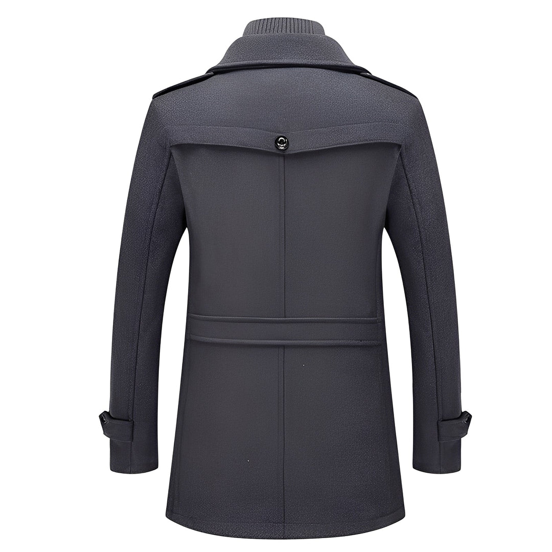 Detalhe do tecido do casaco masculino de inverno, agasalho elegante com textura premium para frio.