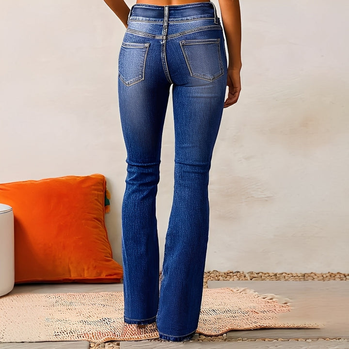 Calça flare feminina cintura alta moderna, look casual elegante para o dia a dia e versátil na moda outono.