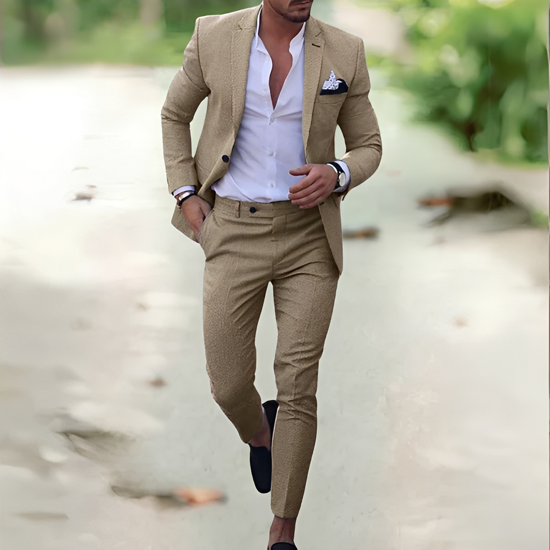 Conjunto masculino formal para trabalho. Look coordenado de duas peças com calça e paletó, estilo moderno.