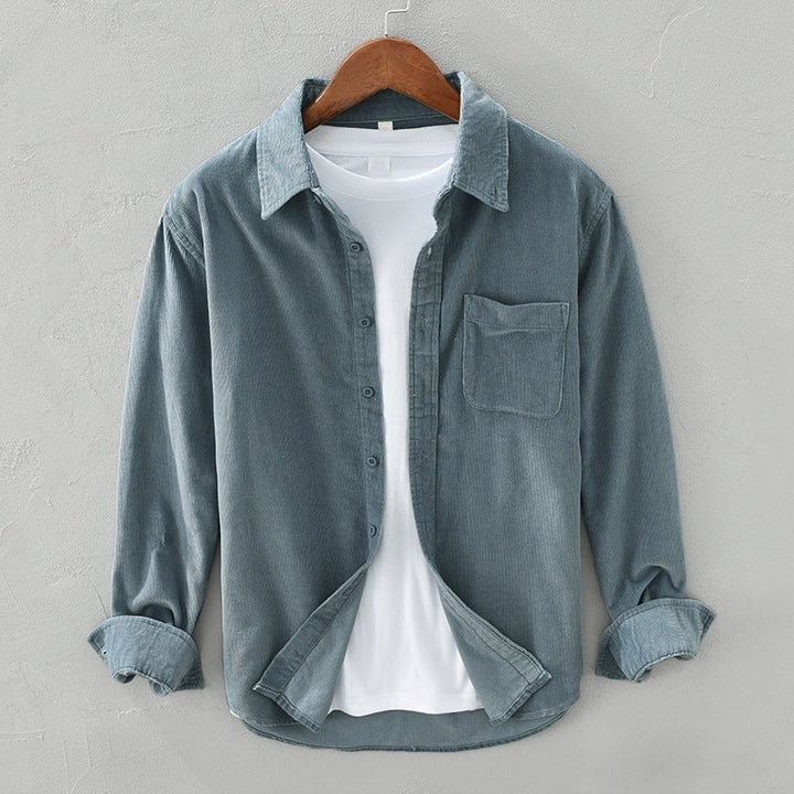 Camisa/sobrecamisa masculina casual de manga comprida. Estilo versátil para o dia a dia.