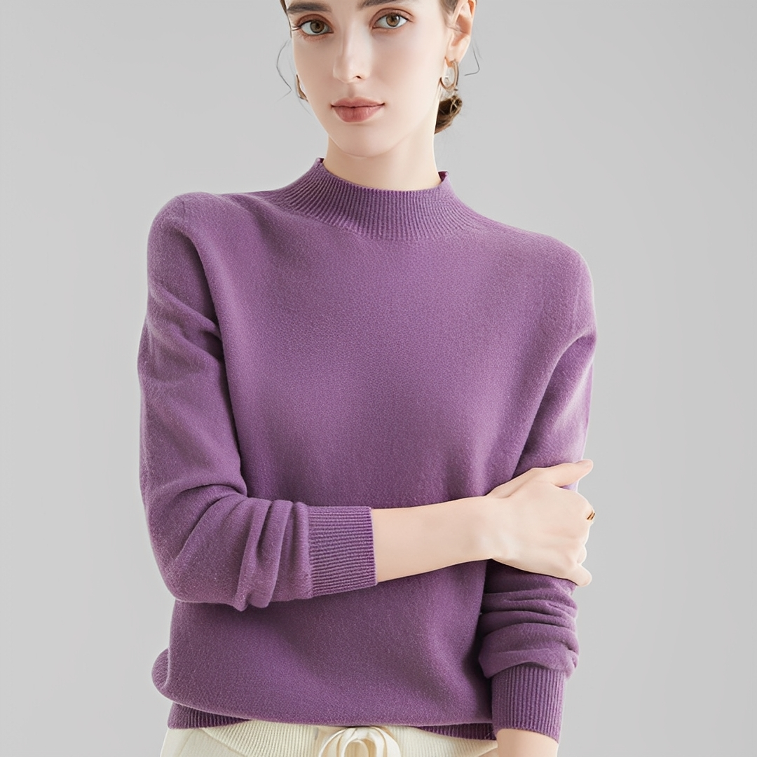 Frente da camisola feminina gola alta. Design moderno e confortável para o inverno.