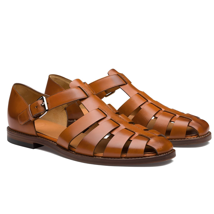 Calçado masculino de verão com fivelas. Sandálias confortáveis e estilosas, ideais para o homem moderno.