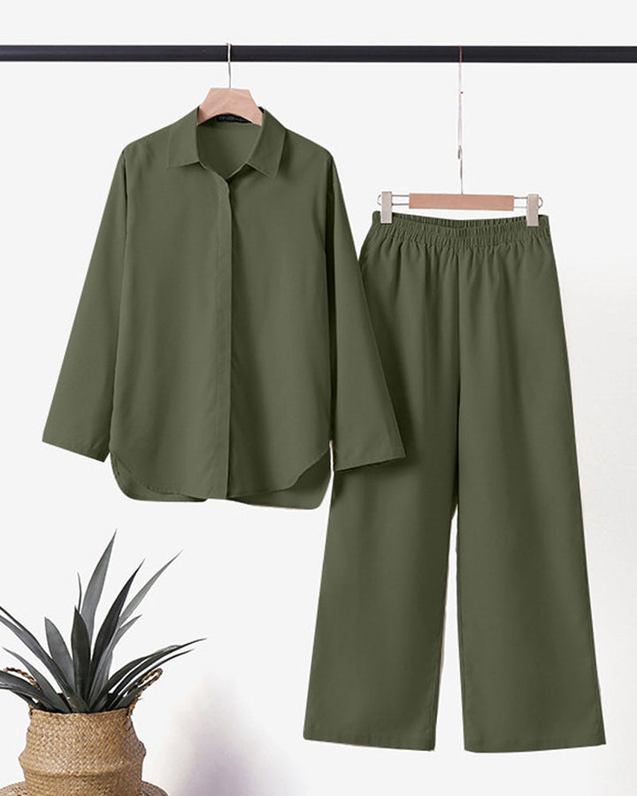 Conjunto feminino de verão para conforto diário, com manga curta e calças casuais com bolsos laterais.