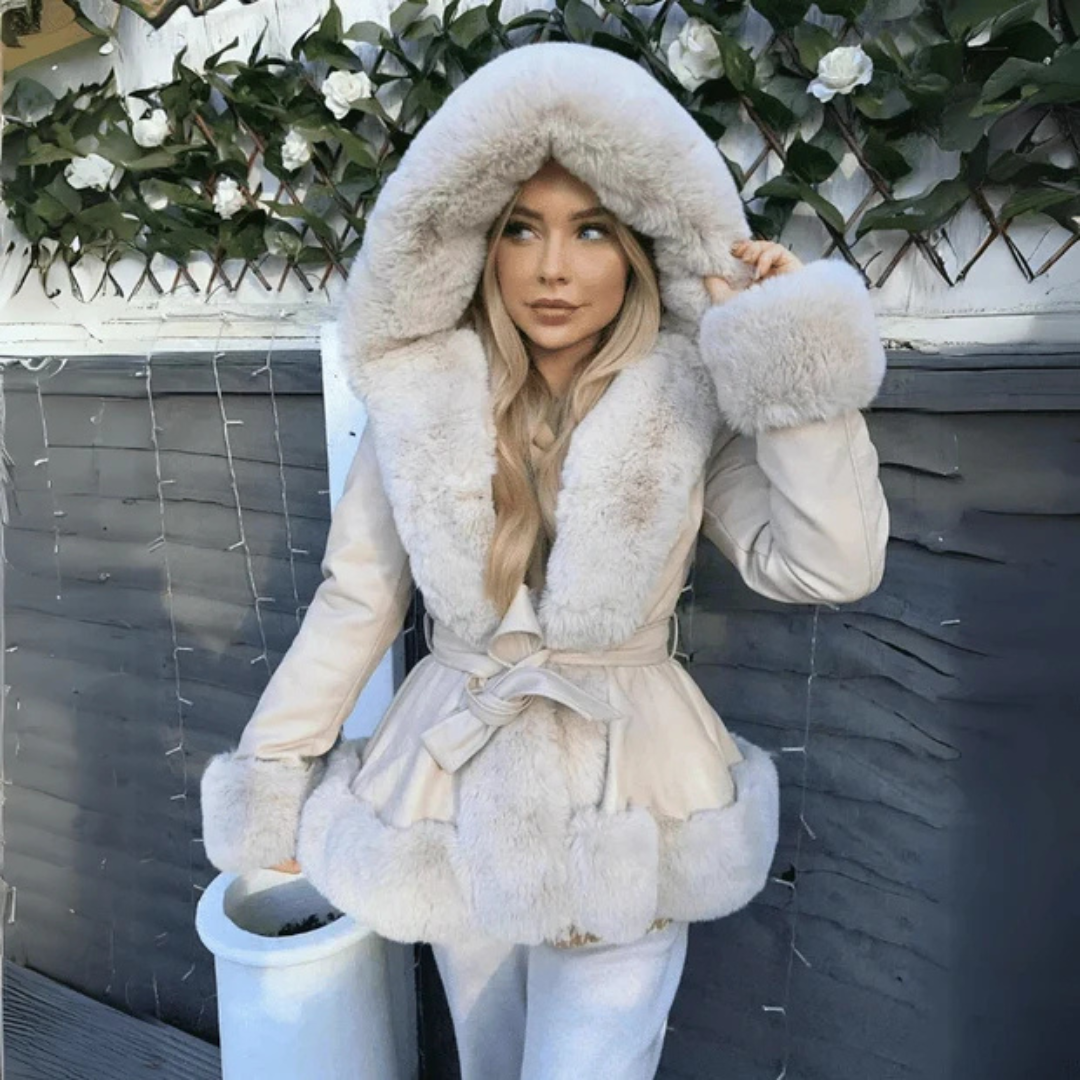 Jaqueta feminina bege para inverno, agasalho casual e estiloso. Peça versátil para roupa feminina e moda inverno.