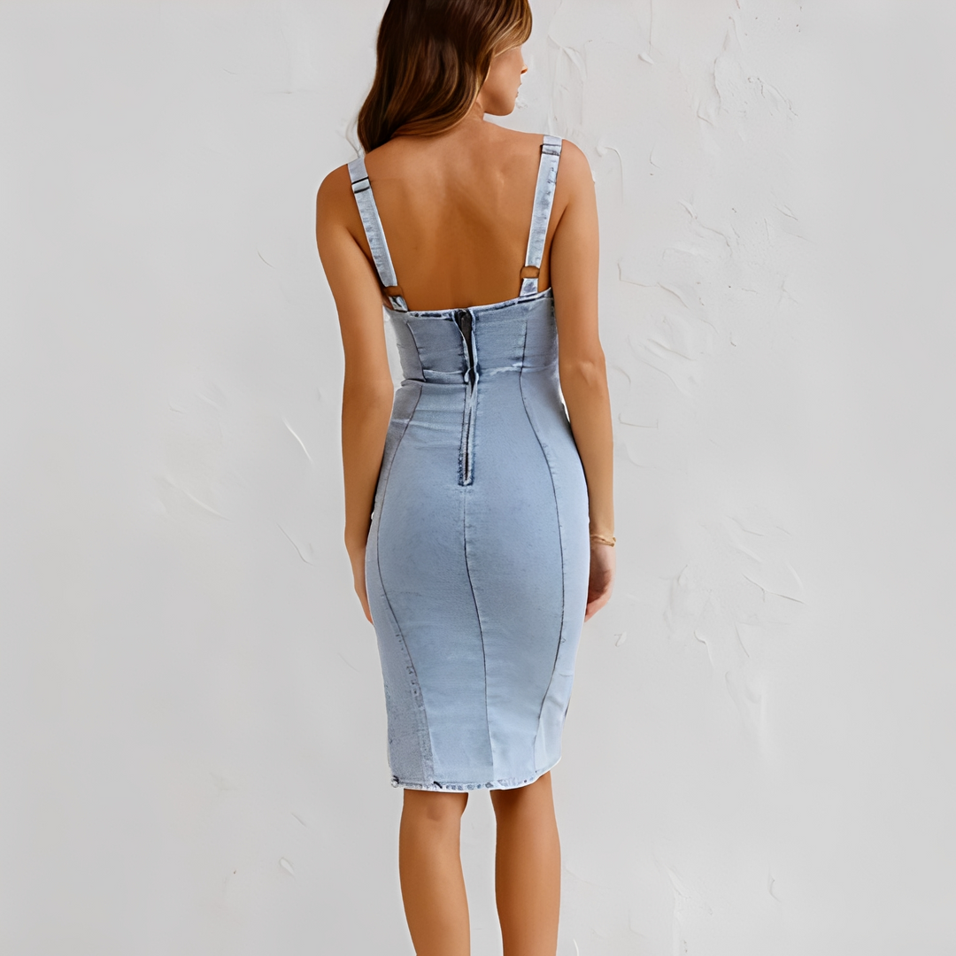 Vestido mini feminino elegante, perfeito para noites de verão. Roupa casual da moda para mulher.