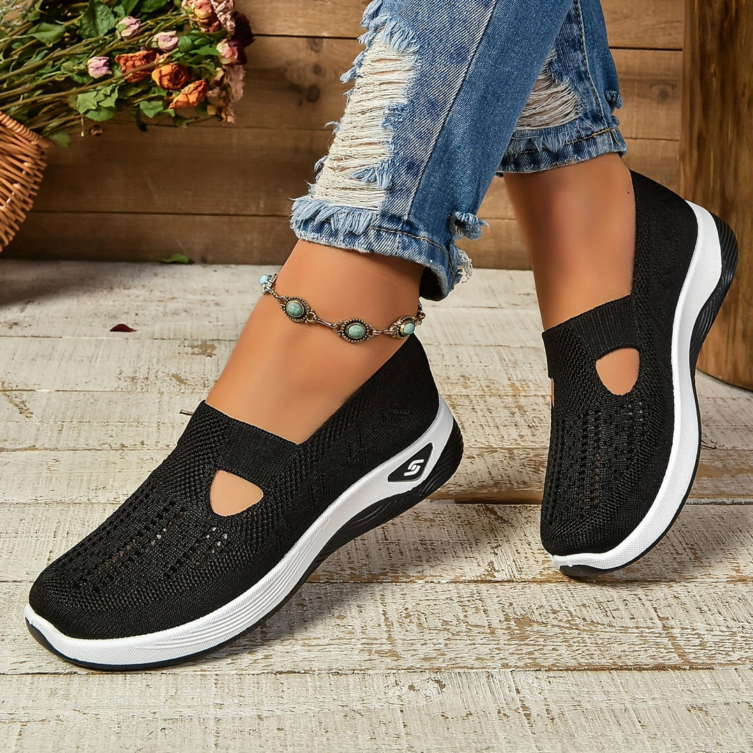Tênis femininos Beth, calçado leve e respirável para o dia a dia, oferece conforto e estilo casual na moda verão.