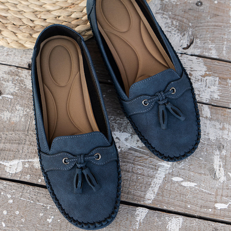 Mocassins femininos Elisa, sapato versátil que combina com tudo.