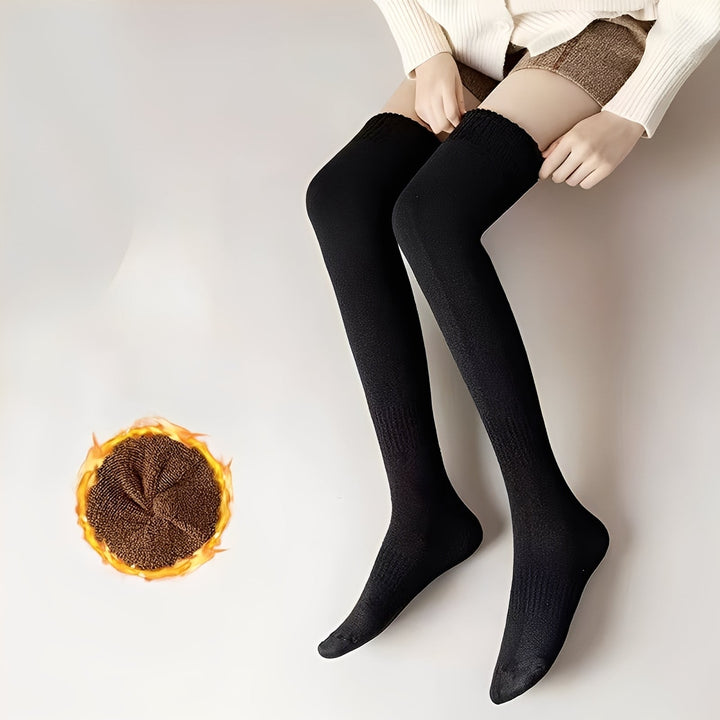 Meias femininas overknee pretas, elegantes e quentes para o inverno. Perfeitas para adicionar estilo e conforto.