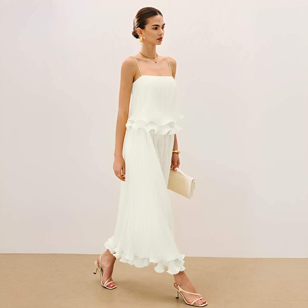 Saia plissada e top coordenado para conjunto feminino de verão. Estilo versátil, elegante e tendência.