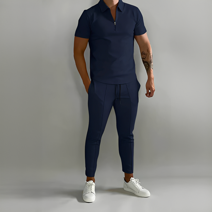 Conjunto masculino de verão descontraído, com roupa de duas peças em tecido leve para máximo conforto e estilo.