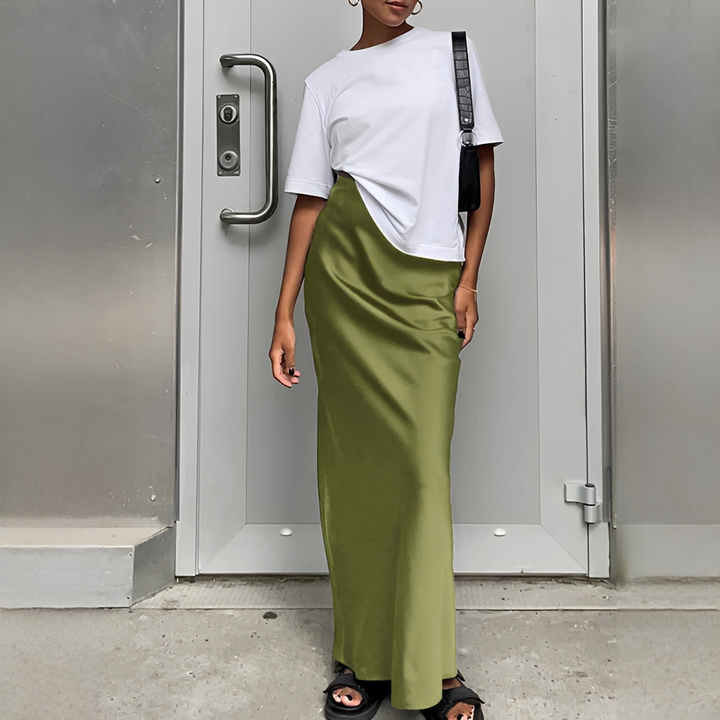 Saia maxi feminina versátil para estilo diário. Confortável e elegante para looks casuais de verão e outono.