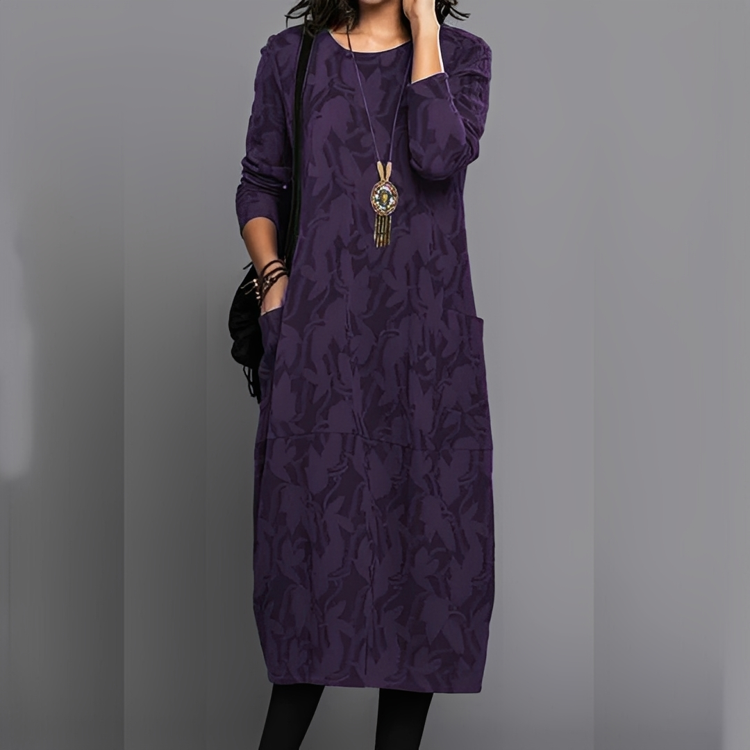 Vestido casual feminino de inverno com gola redonda. Perfeito para o dia a dia e elegante em midi.