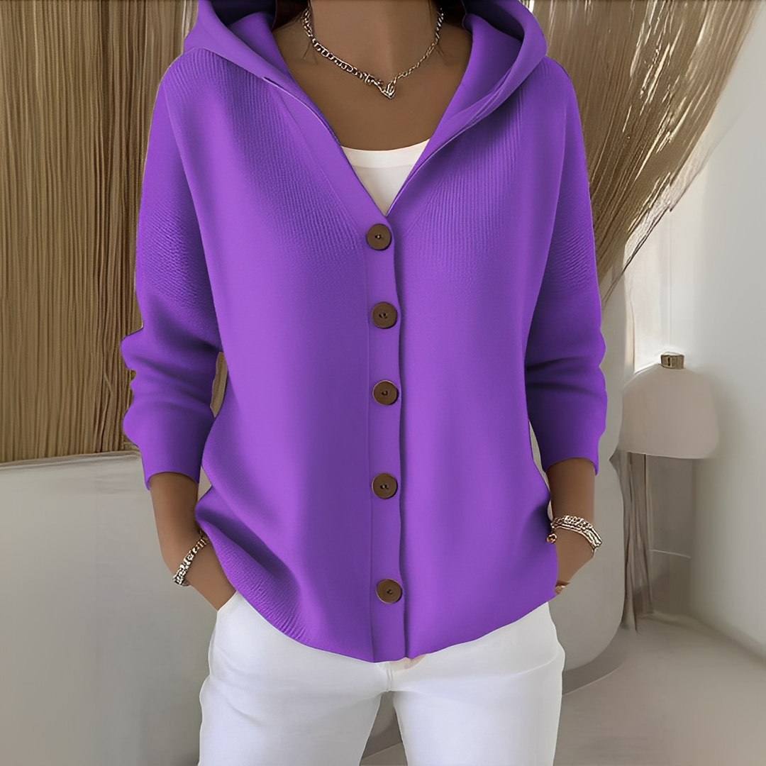 Cardigan feminino de malha suave com capuz e manga longa, para conforto máximo em dias frios.