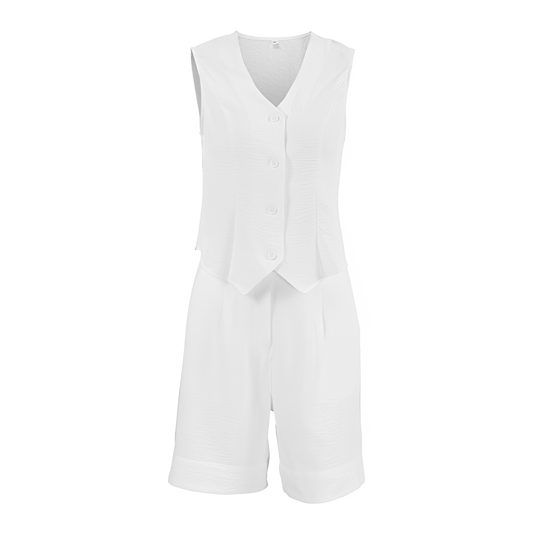 Conjunto feminino de verão super leve, com shorts e regata. Peças casuais e estilosas para um dia de sol ou descanso.